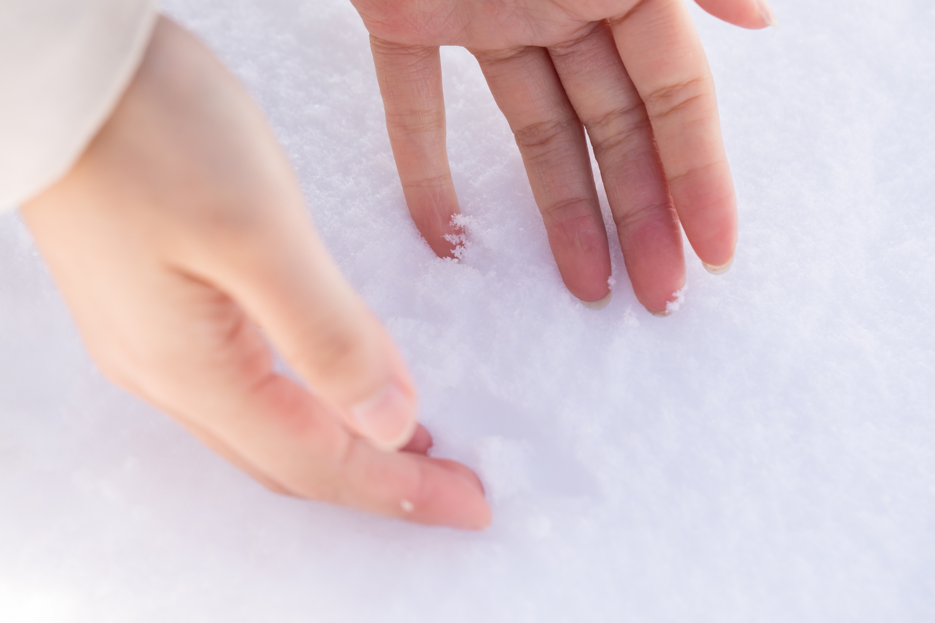 hagoogi充電式カイロの口コミ評価は？軽量なのに大容量で長時間あたたかさが続く人気モデルを調査！